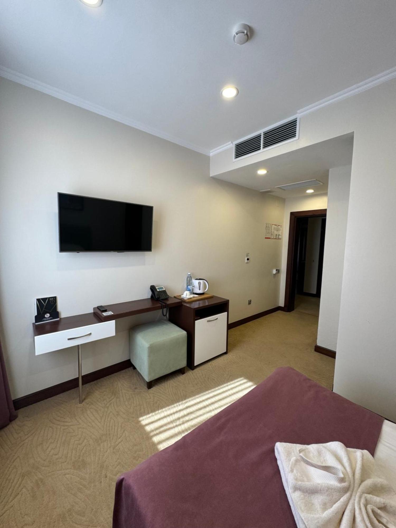 Sulo Atyrau Hotel Exterior photo